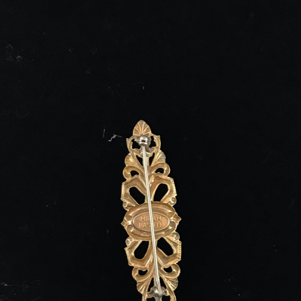 Miriam Haskell Signed, Gold Filigree & Faux Pearl… - image 3